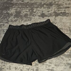 Under Armour Black Athletic Shorts Gray/Black Size 1X